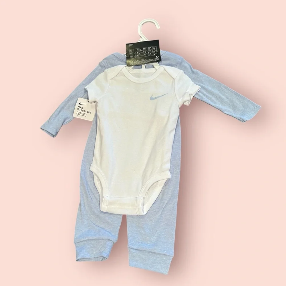 NWT Nike Light Blue Baby One-Piece Set Long & Short Sleeve Bodysuit & Pants 9M - Picture 5 of 8